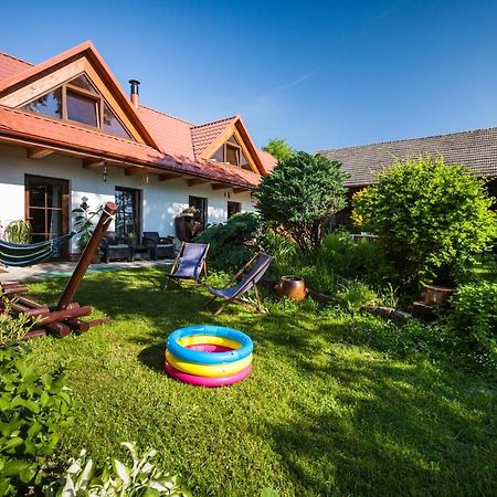 Dom Pod Orzechem Villa Łapczyce Eksteriør billede